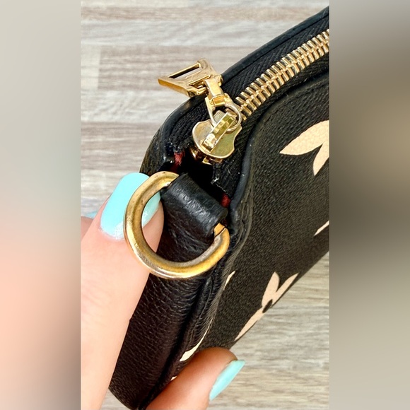 Louis Vuitton Multi Pochette Bicolor Leather Shoulder Crossbody Bag - Picture 14 of 16